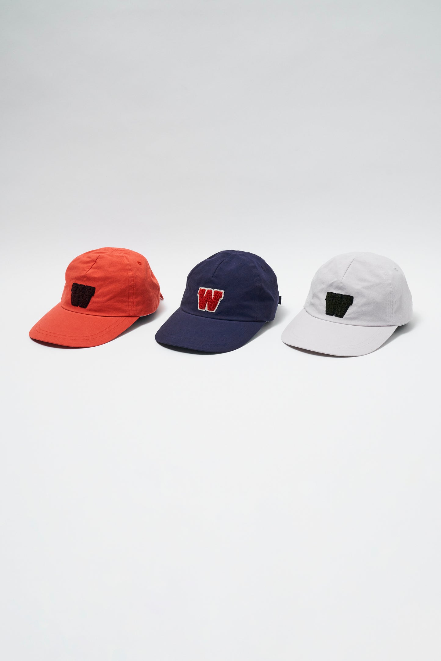 Inisials Cap