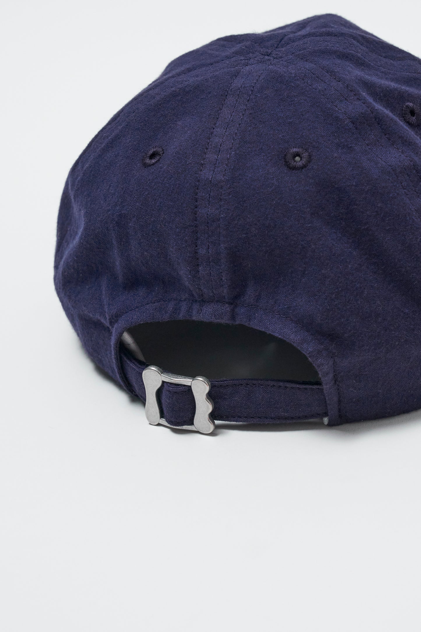 Inisials Cap