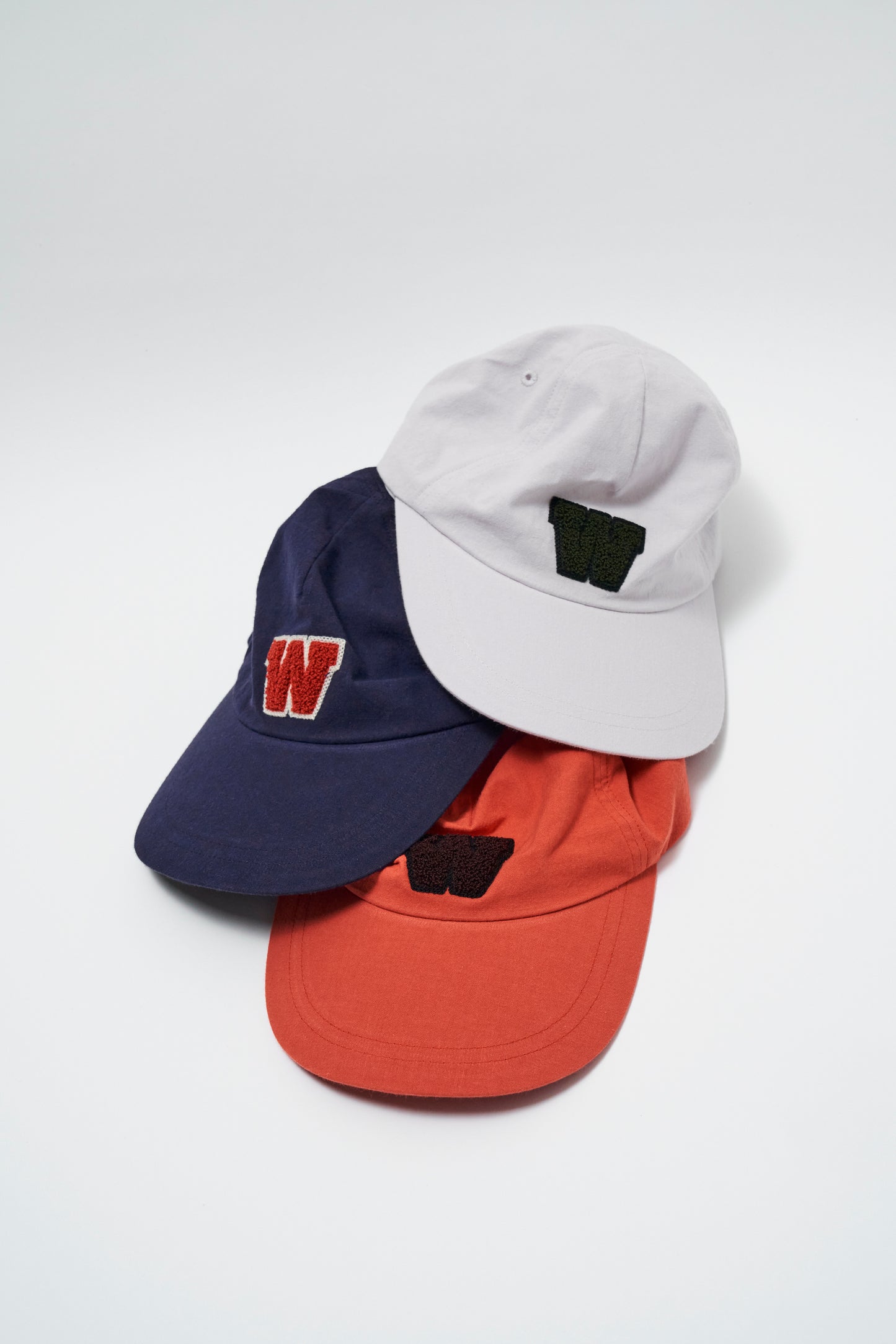 Inisials Cap